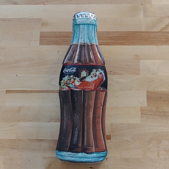 Vintage Coca Cola Tin Bottle Decor with Santa Circa 1998 - Picture 1 of 8